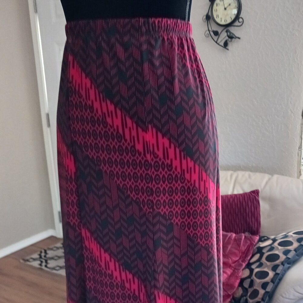 Red print midi skirt, 1X